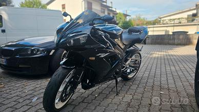 yamaha R1 2006