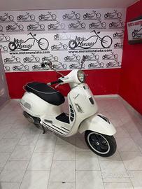 Piaggio Vespa 300 GTS