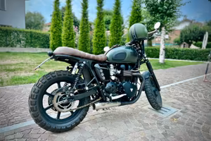 Triumph Bonneville 865 EFI  2012 – custom