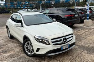 " DA VETRINA " Mercedes-benz GLA 180 d Business