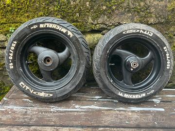 Cerchi gommati Malaguti Phantom F12 tamburo