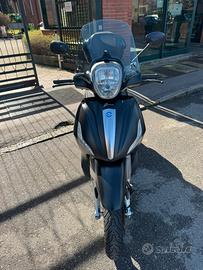 Piaggio beverly 350 sport touring abs