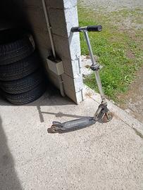 monopattino per bambini 