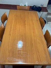 Tavolo Scavolini e sei sedie