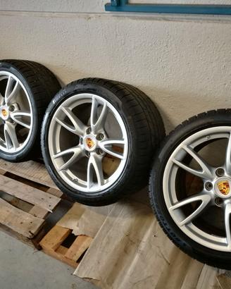 Cerchi + gomme invernali 18'' Porsche 911 997