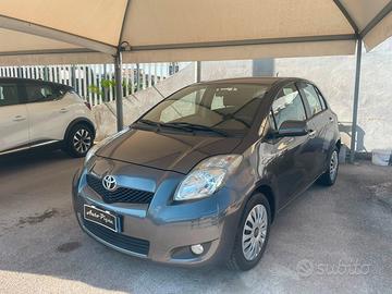 Toyota Yaris 1.4 D-4D DPF 5 porte Sol