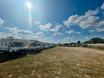 Parcheggio rimessaggio camper e roulotte