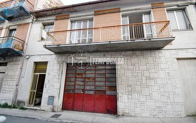 Casa da cielo a terra in centro zona stazione