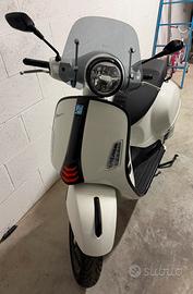 Vespa 310 GTS hpe Super sport