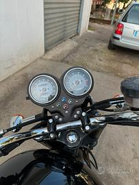 Triumph Bonneville T100