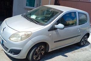 RENAUt 