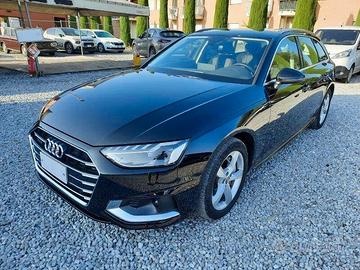 Audi A4 Avant 40 TDI quattro S tronic Business Adv