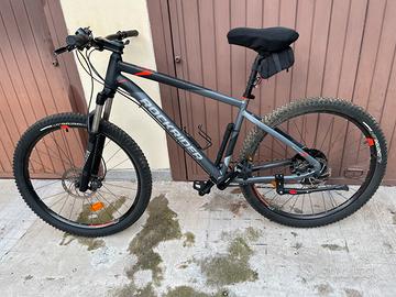 MTB ST900