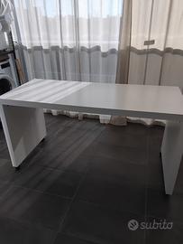 scrivania 