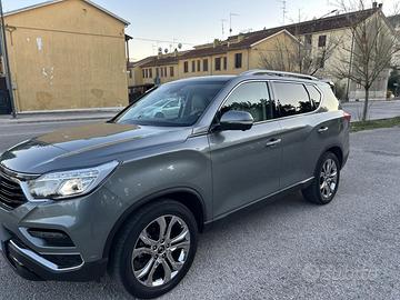 Ssangyong REXTON 2.2 4WD aut. 7 posti