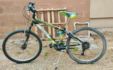 Mountain bike MTB 24" ragazzo/a ammortizzata