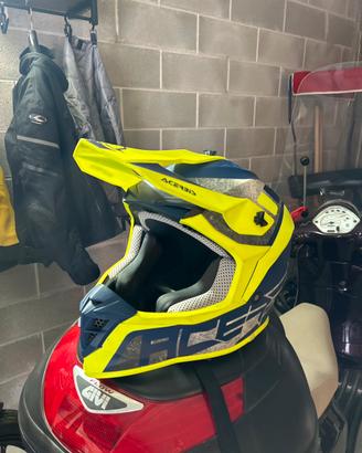 Casco da cross con mascherina
