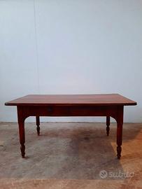 Tavolo in legno antico