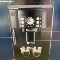 Macchinetta del caffe Delonghi automatica