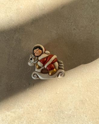 Thun Bimba del Natale su cavallo a dondolo