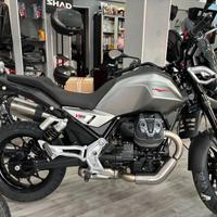 Moto Guzzi V 85 accessori inclusi