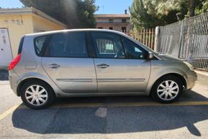 RENAULT  Modello  SCE'NIC 1.5 DCI/105CV DYNAMIQUE