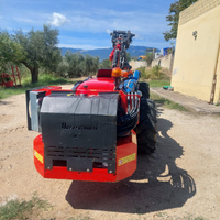 Scuotitore puma con trattore carraro