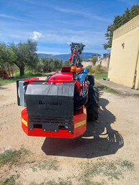 Scuotitore puma con trattore carraro