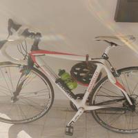 bicicletta da corsa Pinarello fp2 