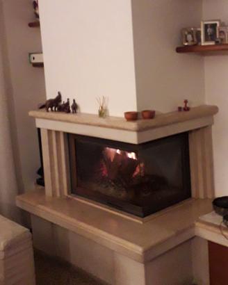Rivestimento per caminetto in marmo rosa di As