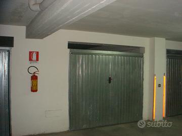 Box auto in Via Ciccotti a Potenza