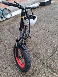 bicicleta elettrica 