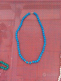 Collana di pietre blu