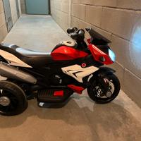 Moto elettrica bimbo