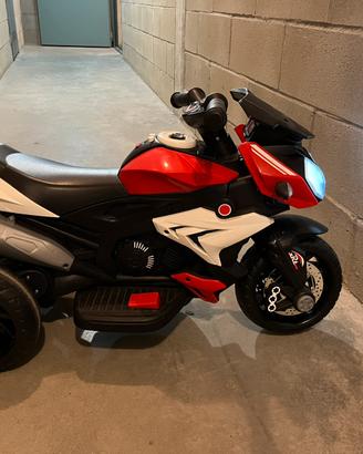 Moto elettrica bimbo