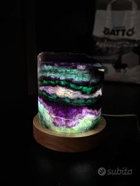 lampada in fluorite da tavolo