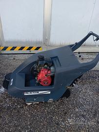 Motoscopa / Spazzatrice uomo a terra
