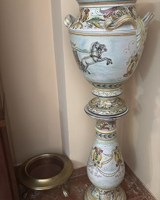 Vaso in maiolica