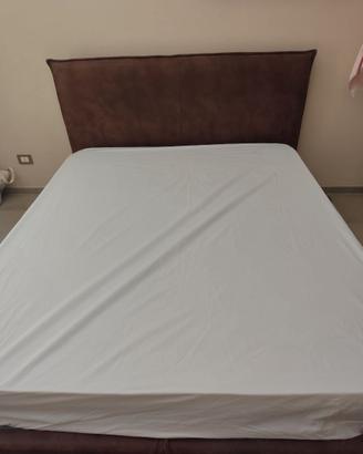 Letto matrimoniale