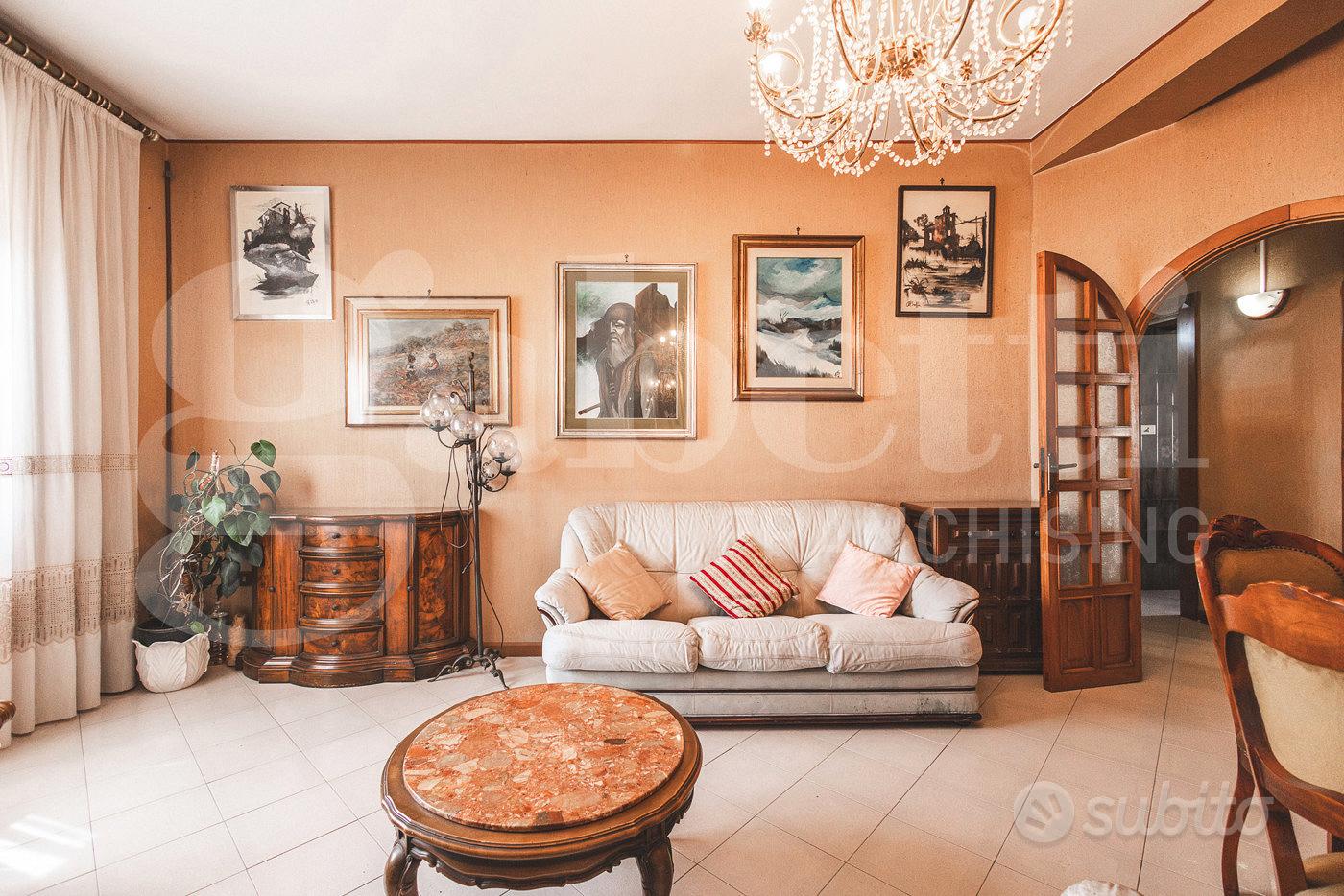 Apartment in Cagliari, Is Mirrionis - Vista 3