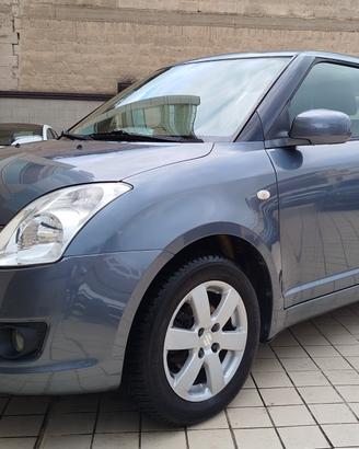 Suzuki Swift 1.3 4x4 5p. GL