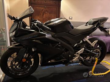 Yamaha r25 yzf