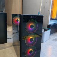 PC GAMING + SCHERMO UHD SAMSUNG