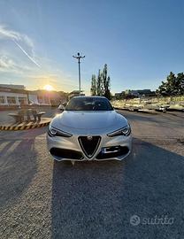 Alfa Romeo Stelvio Q4 business