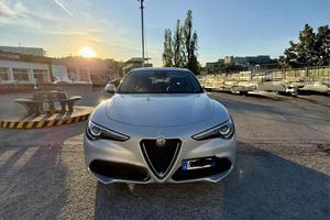 Alfa Romeo Stelvio Q4 business