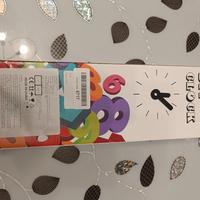 Orologio adesivo con numeri argentati 