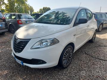 Lancia Ypsilon 1.2 69 CV 5 porte GPL S Momodesign 