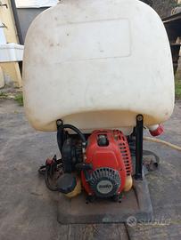 Pompa a spalla a motore