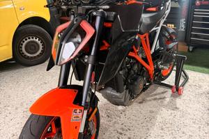 KTM SUPER DUKE R 1290