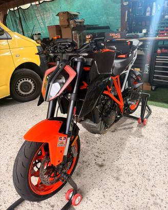 KTM SUPER DUKE R 1290